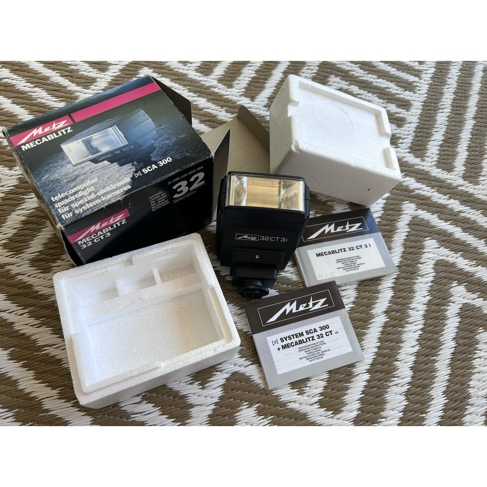 Metz Mecablitz 32 CT 3 electronic camera flash unit